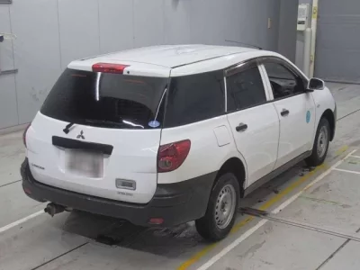 Mitsubishi LANCER VAN