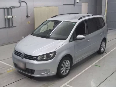 Volkswagen GOLF TOURAN