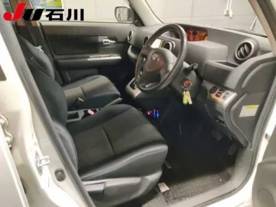 Toyota COROLLA RUMION