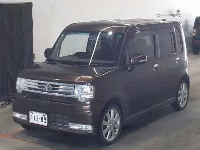 Toyota PIXIS SPACE