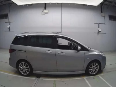Nissan LAFESTA