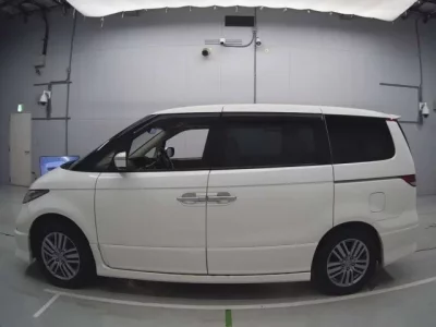 Honda ELYSION