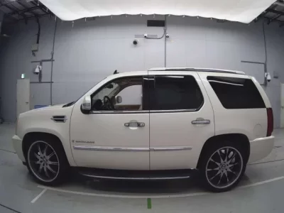 GM CADILLAC ESCALADE