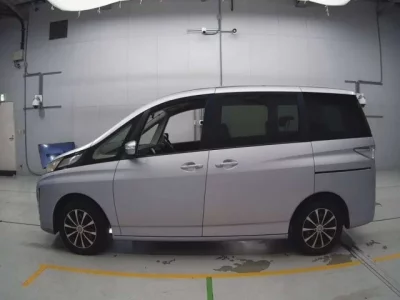 Mazda BIANTE