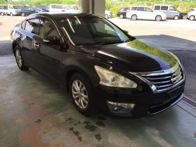 Nissan TEANA