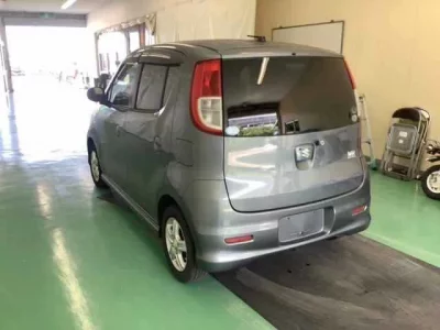 Suzuki MRWAGON