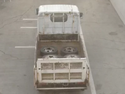 Nissan TRUCK