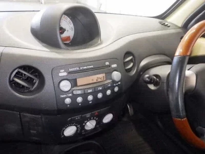 Daihatsu Esse