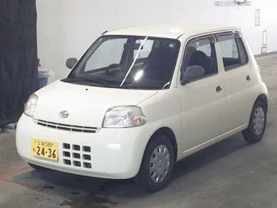 Daihatsu Esse