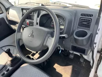 Mitsubishi MINICAB TRUCK