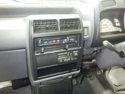 Mitsubishi MINICAB TRUCK