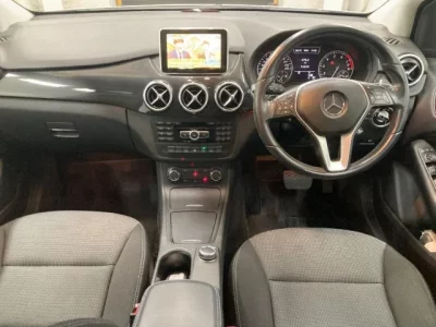 Mercedes-Benz B CLASS