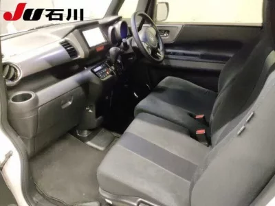 Honda N BOX SLASH
