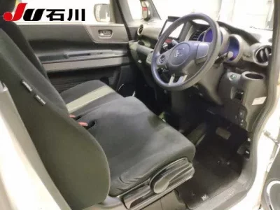Honda N BOX SLASH