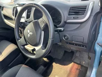 Mitsubishi DELICA D2