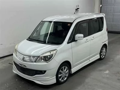 Mitsubishi DELICA D2