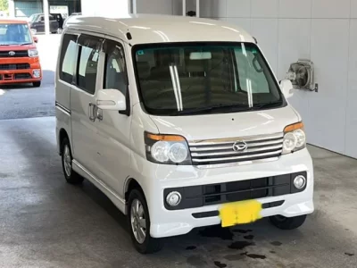 Daihatsu Atrai Wagon