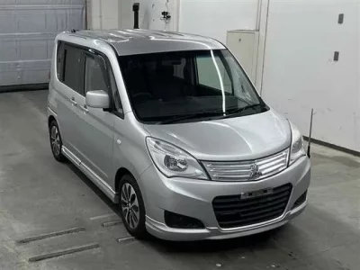 Mitsubishi DELICA D2