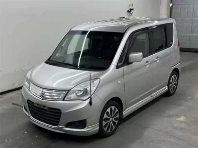 Mitsubishi DELICA D2
