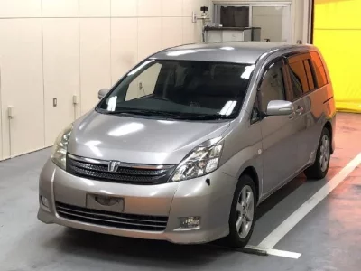 Toyota ISIS