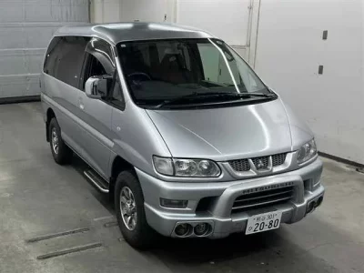 Mitsubishi DELICA