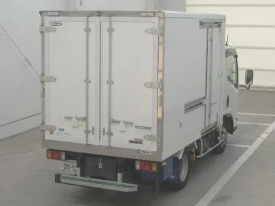 Isuzu ELF
