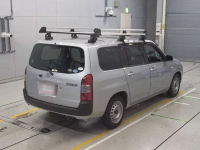 Toyota SUCCEED
