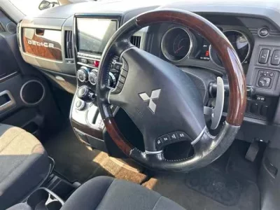 Mitsubishi DELICA D5