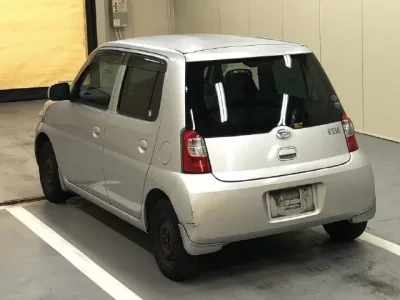 Daihatsu Esse