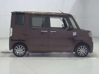 Toyota PIXIS MEGA