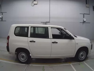 Toyota SUCCEED