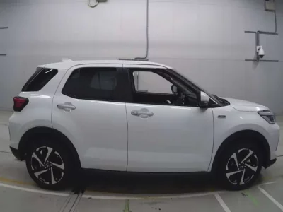 Daihatsu ROCKY