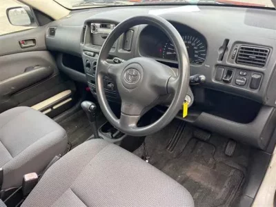 Toyota SUCCEED