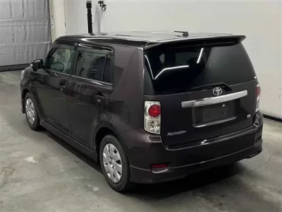 Toyota COROLLA RUMION