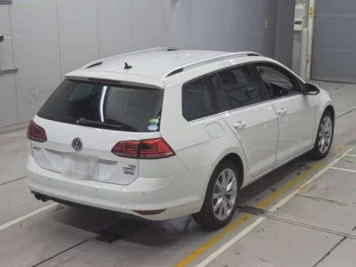Volkswagen GOLF VARIANT
