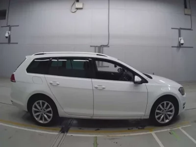 Volkswagen GOLF VARIANT