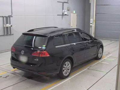 Volkswagen GOLF VARIANT
