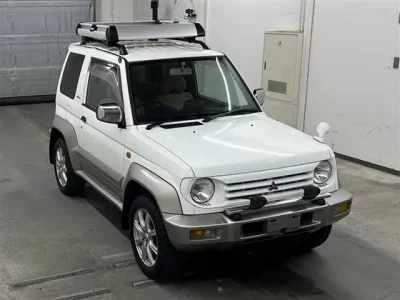 Mitsubishi PAJERO JR
