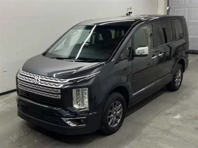 Mitsubishi DELICA D5
