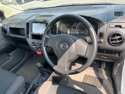 Nissan AD