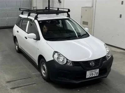 Nissan AD