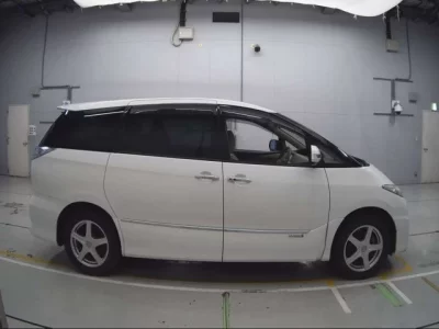 Toyota ESTIMA HYBRID