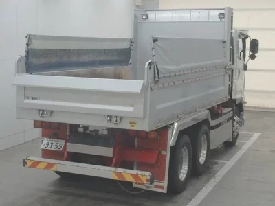 Isuzu TRUCK