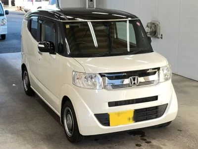 Honda N BOX SLASH