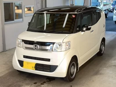 Honda N BOX SLASH