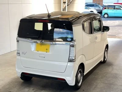 Honda N BOX SLASH