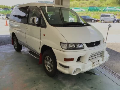 Mitsubishi DELICA