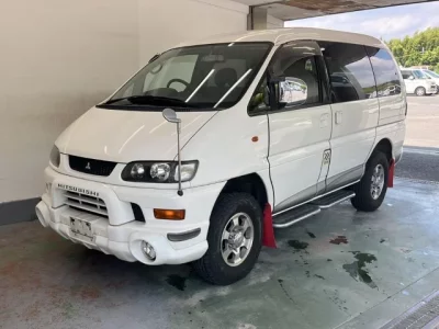 Mitsubishi DELICA