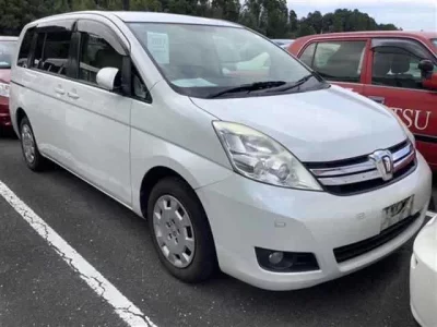 Toyota ISIS