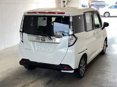 Toyota TANK
